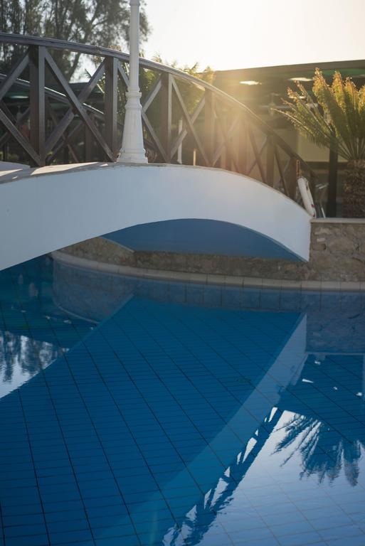 Aloe Hotel Pafos Dış mekan fotoğraf