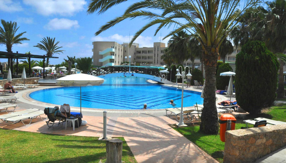 Aloe Hotel Pafos Dış mekan fotoğraf