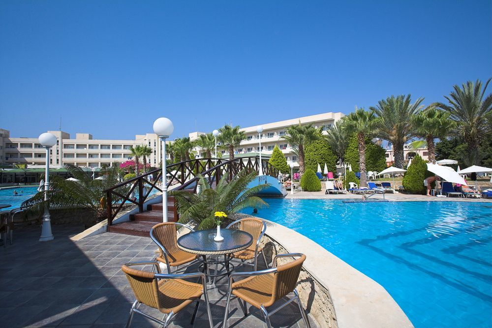 Aloe Hotel Pafos Dış mekan fotoğraf