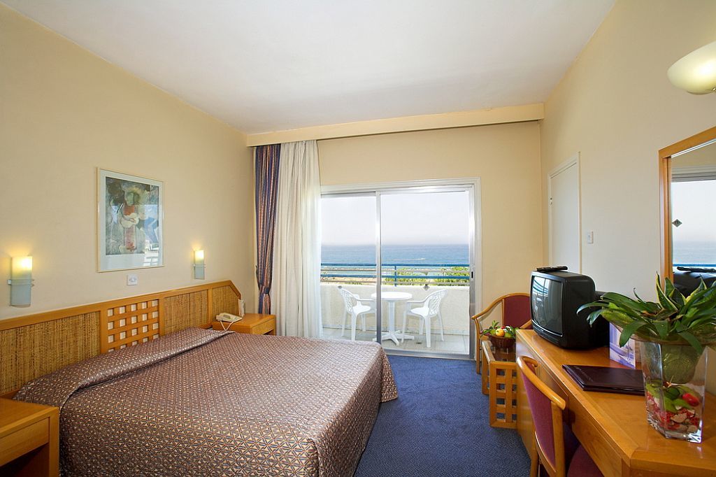 Aloe Hotel Pafos Dış mekan fotoğraf
