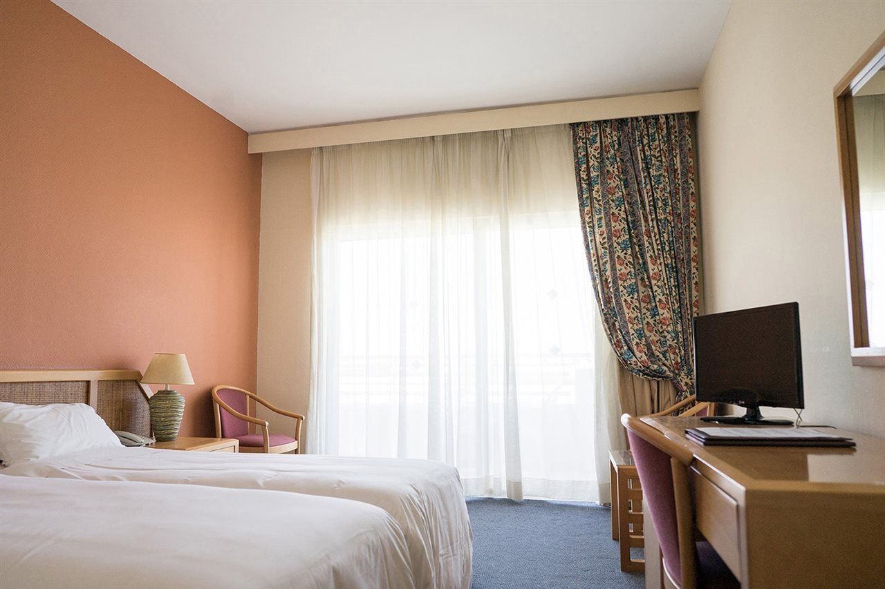 Aloe Hotel Pafos Dış mekan fotoğraf